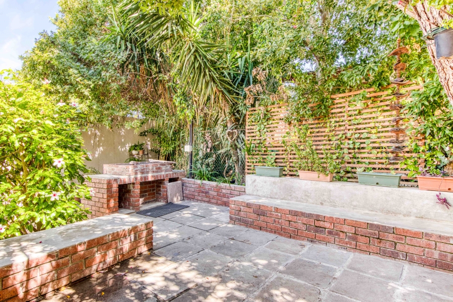 2 Bedroom Property for Sale in Lionviham Western Cape